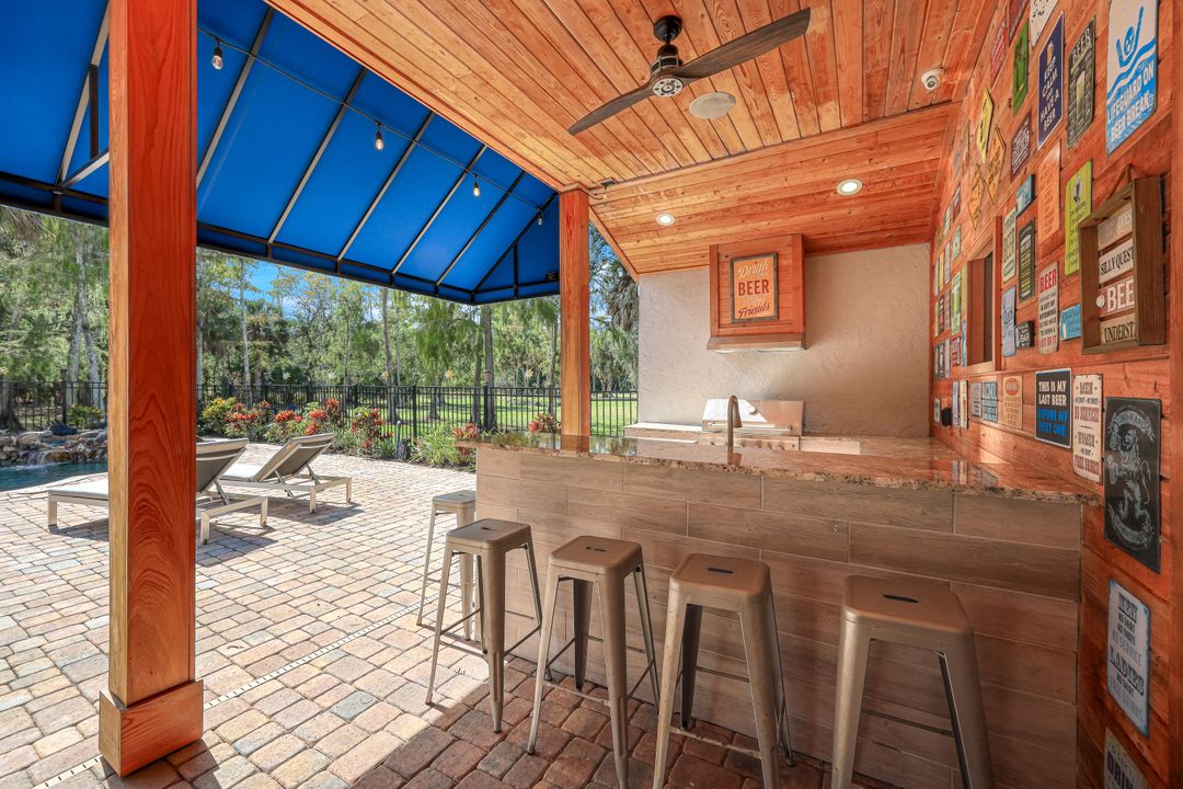 6036 Cedar Tree Ln, Naples, FL 34116