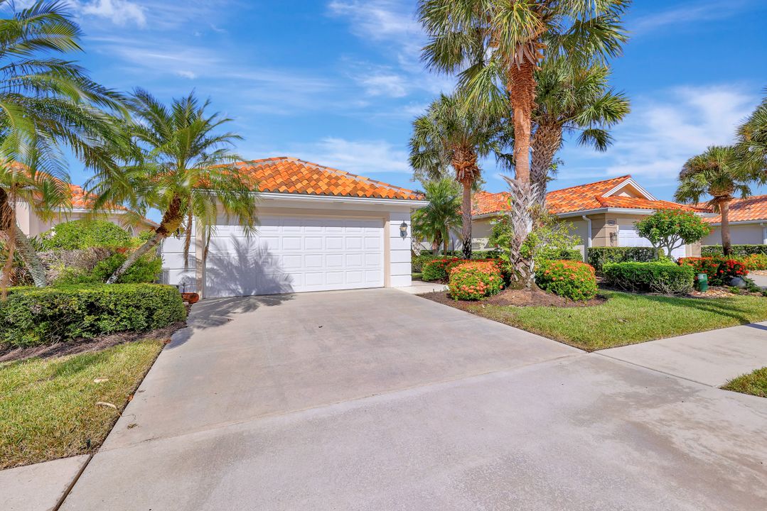 4917 San Pablo Ct, Naples, FL 34109