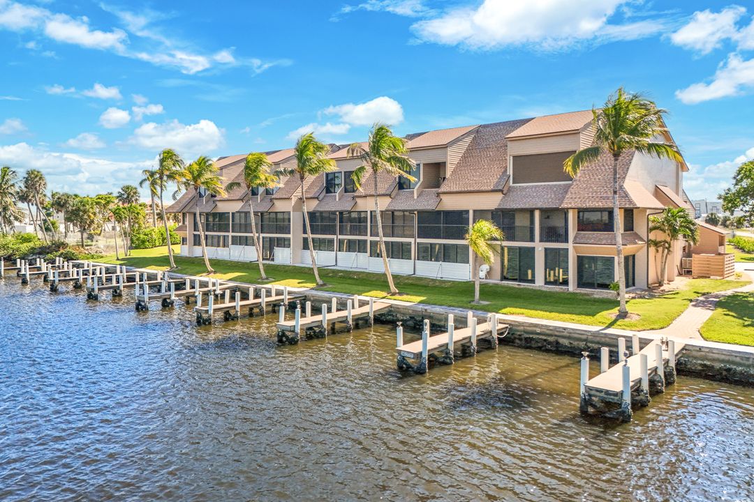 894 Buttonwood Dr #219, Fort Myers Beach, FL 33931
