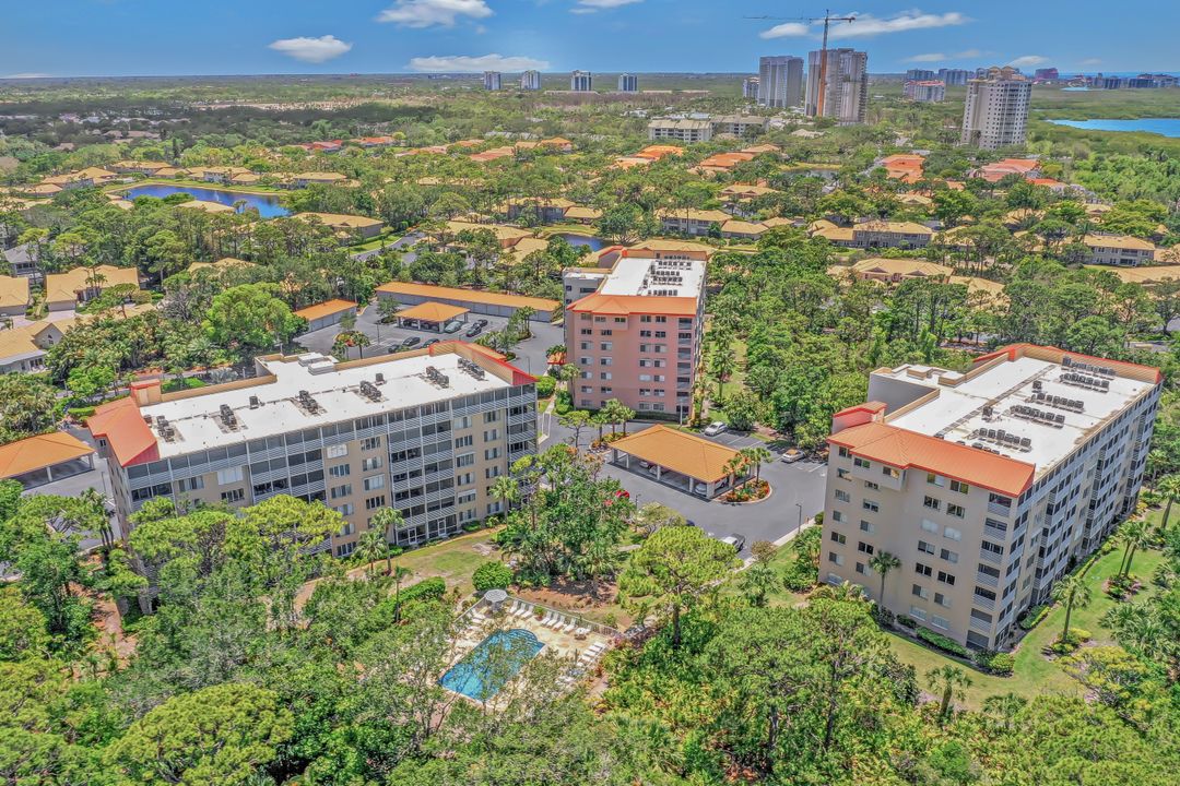 15161 Cedarwood Ln #503, Naples, FL 34110