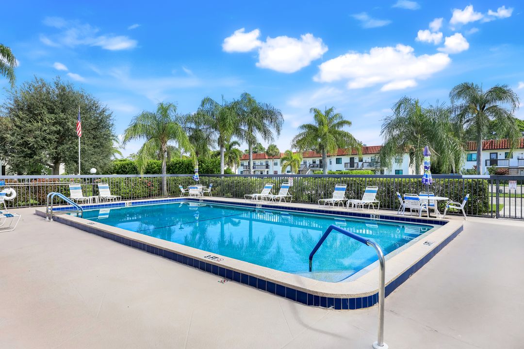 4338 27th Ct SW #204, Naples, FL 34116
