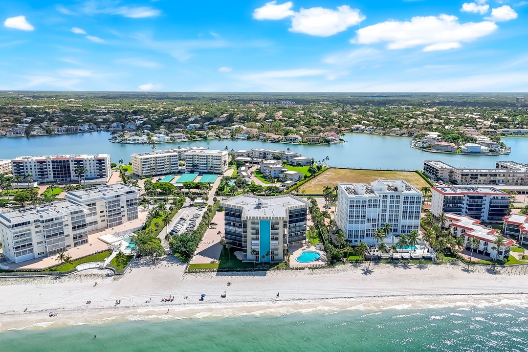 3399 Gulf Shore Blvd N #203, Naples, FL 34103