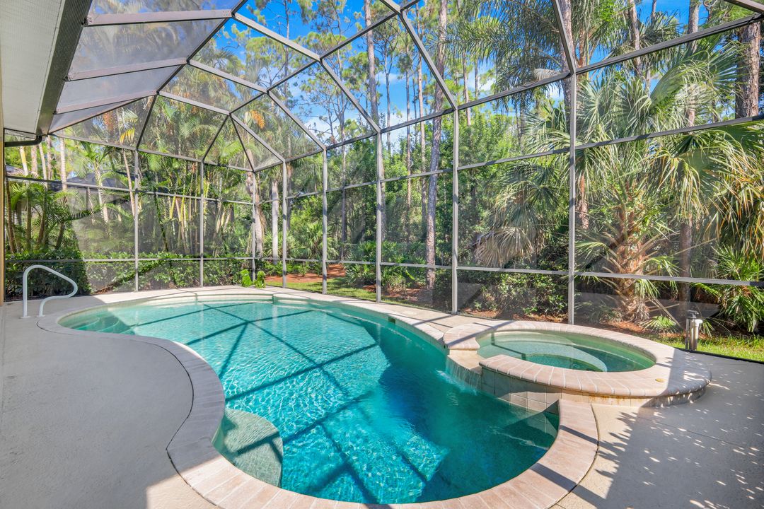 6075 Shallows Way, Naples, FL 34109