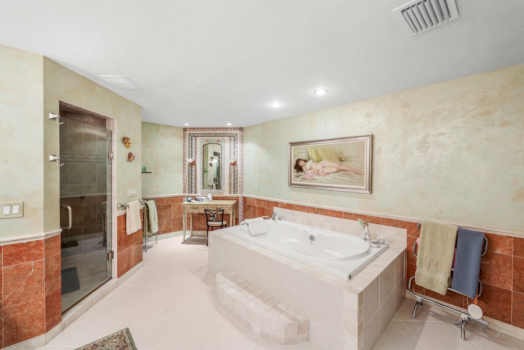 13024 Valewood Dr, Naples, FL 34119