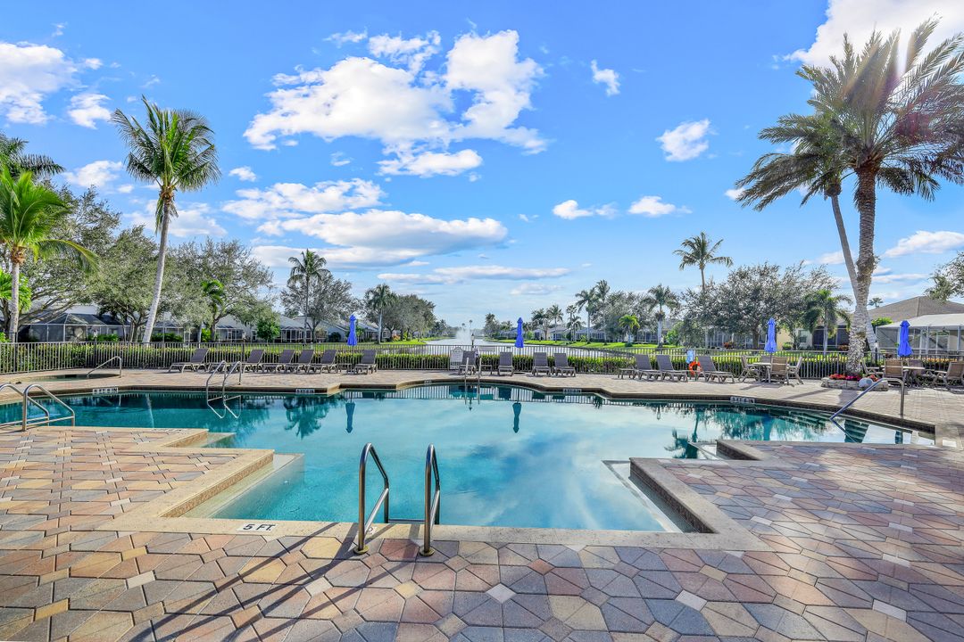 8687 Ibis Cove Cir, Naples, FL 34119