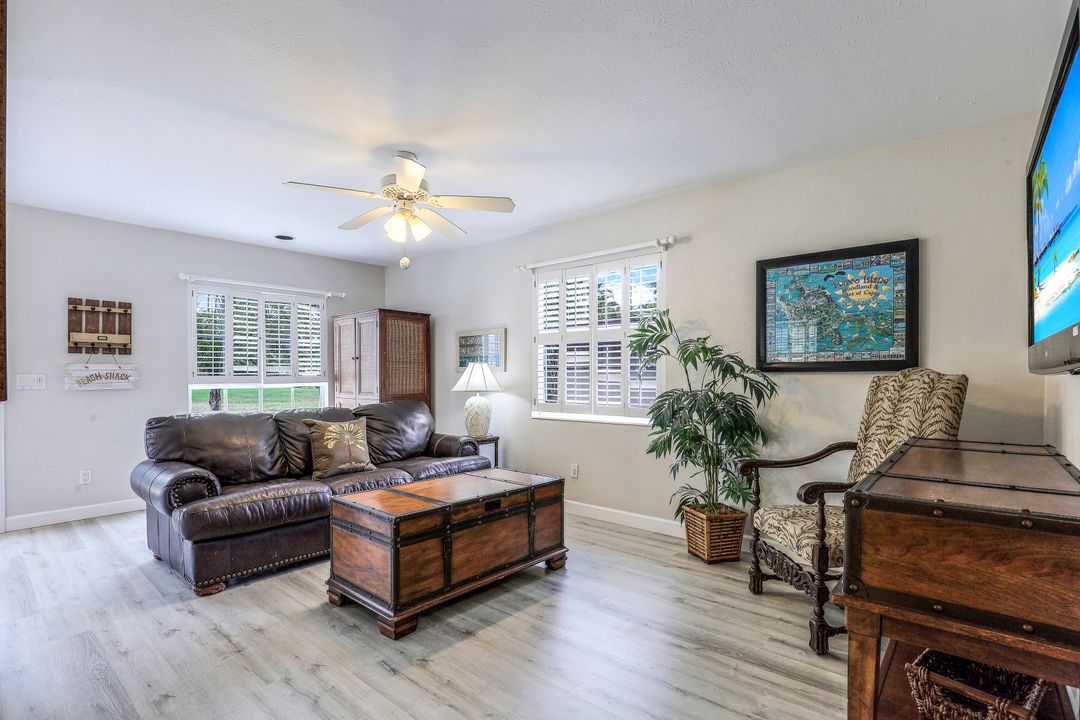 3758 12th St N, Naples, FL 34103