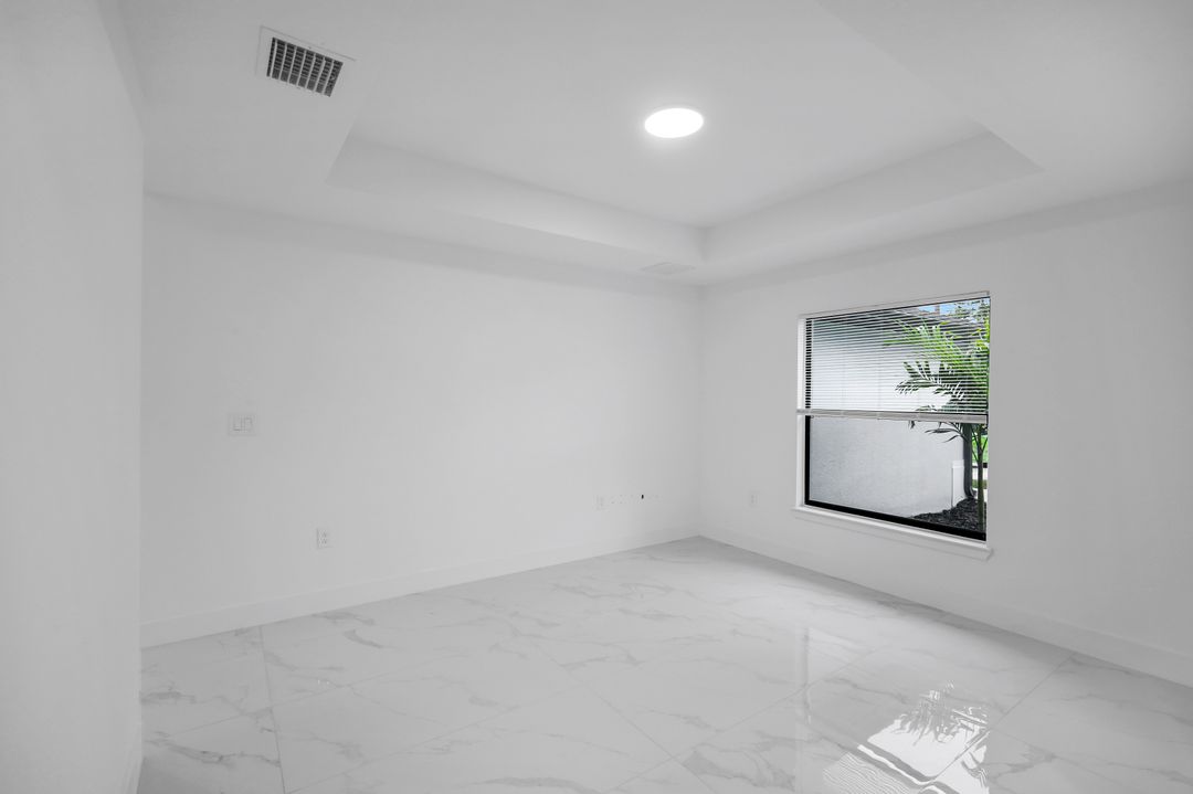 1102 Edison Ave, Lehigh Acres, FL 33972