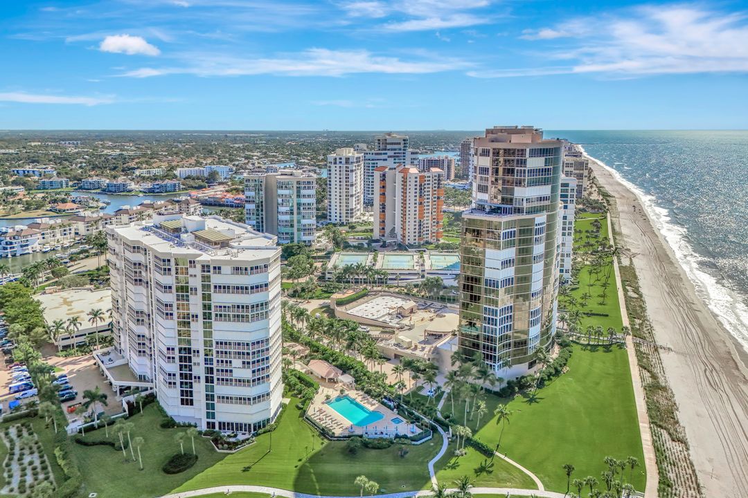 4401 Gulf Shore Blvd N #205, Naples, FL 34103