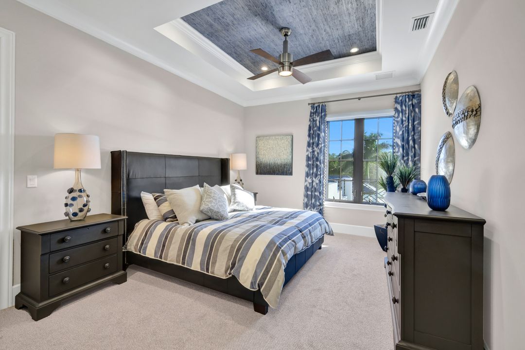 16988 Fairgrove Way, Naples, FL 34110