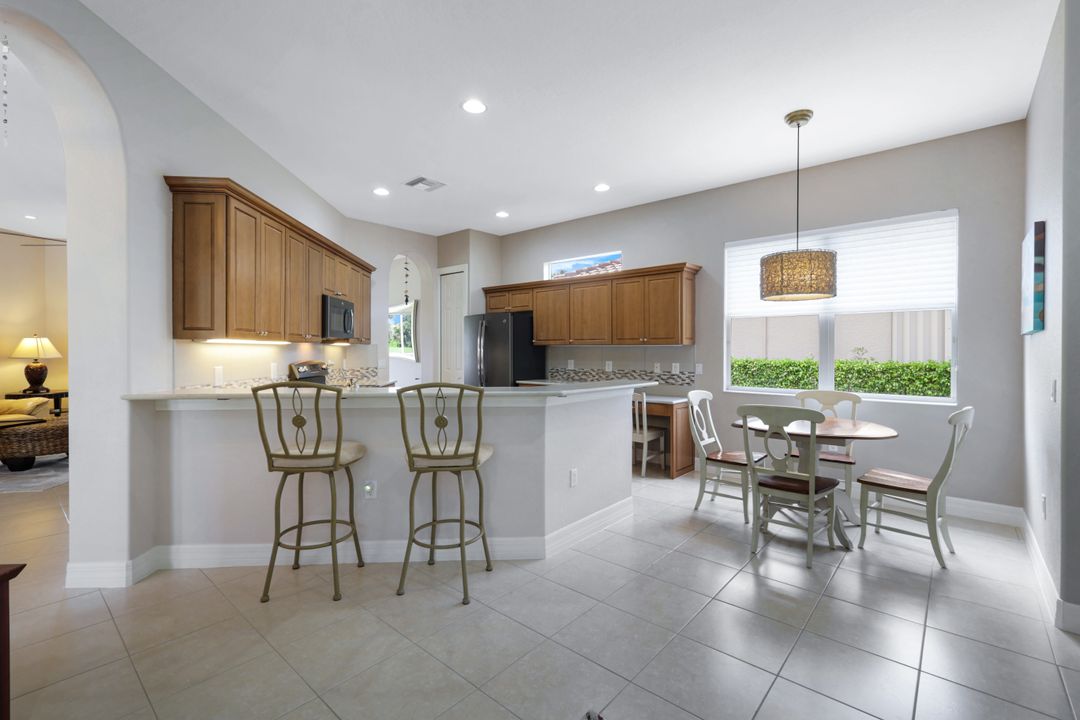 28201 L Burton Fletcher Ct, Bonita Springs, FL 34135
