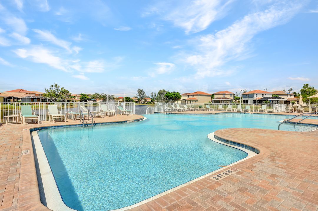 8910 Paseo De Valencia St, Fort Myers, FL 33908