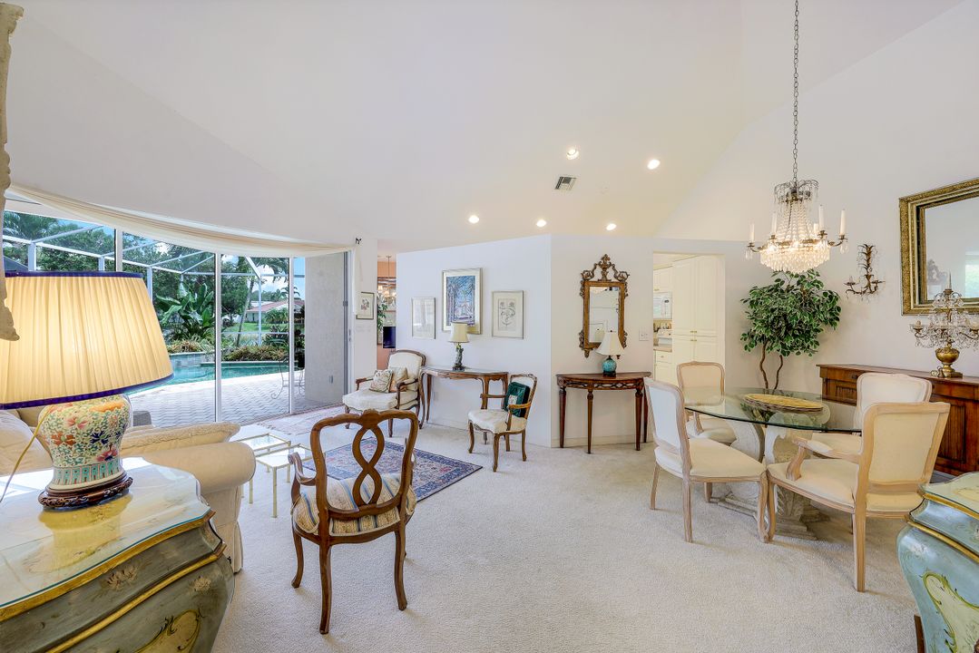 1082 Jardin Dr, Naples, FL 34104