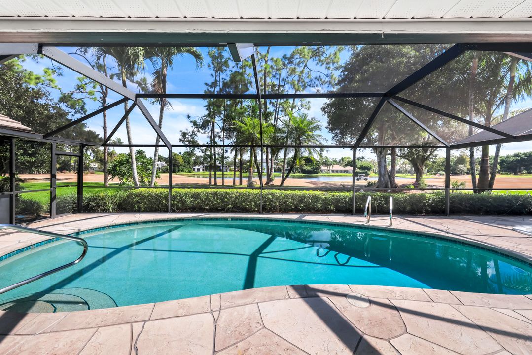 12888 Valewood Dr, Naples, FL 34119