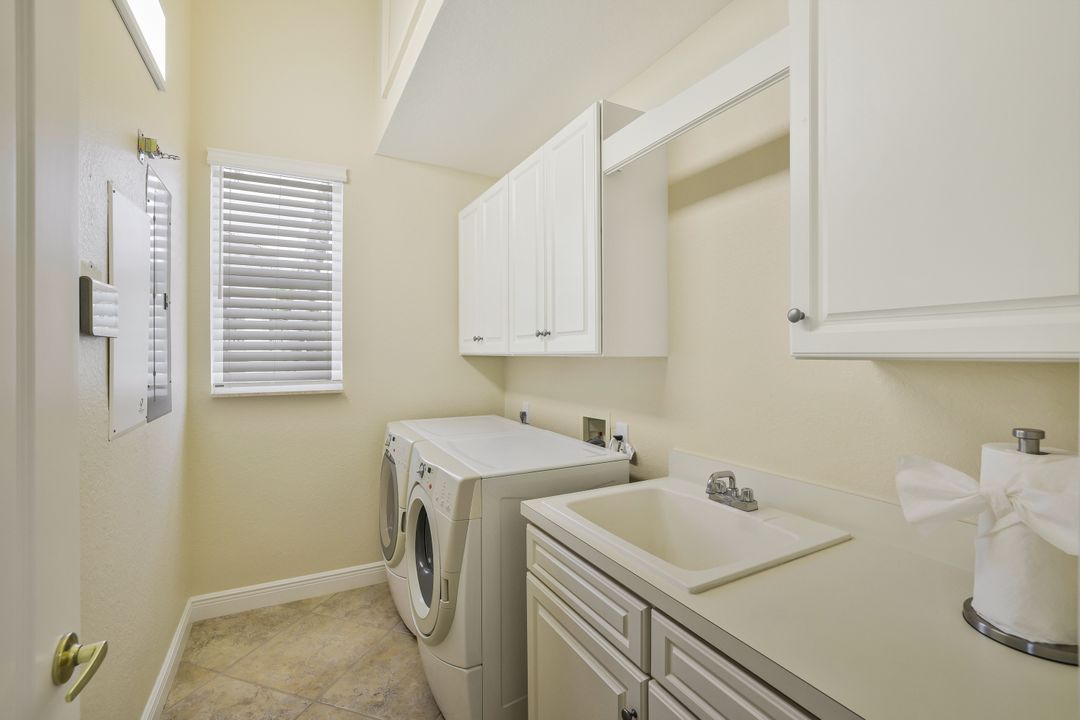 15539 Monterosso Ln #202, Naples, FL 34110