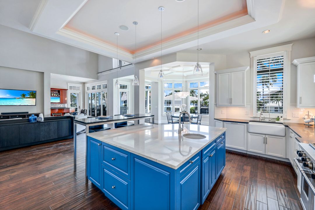 169 Conners Ave, Naples, FL 34108