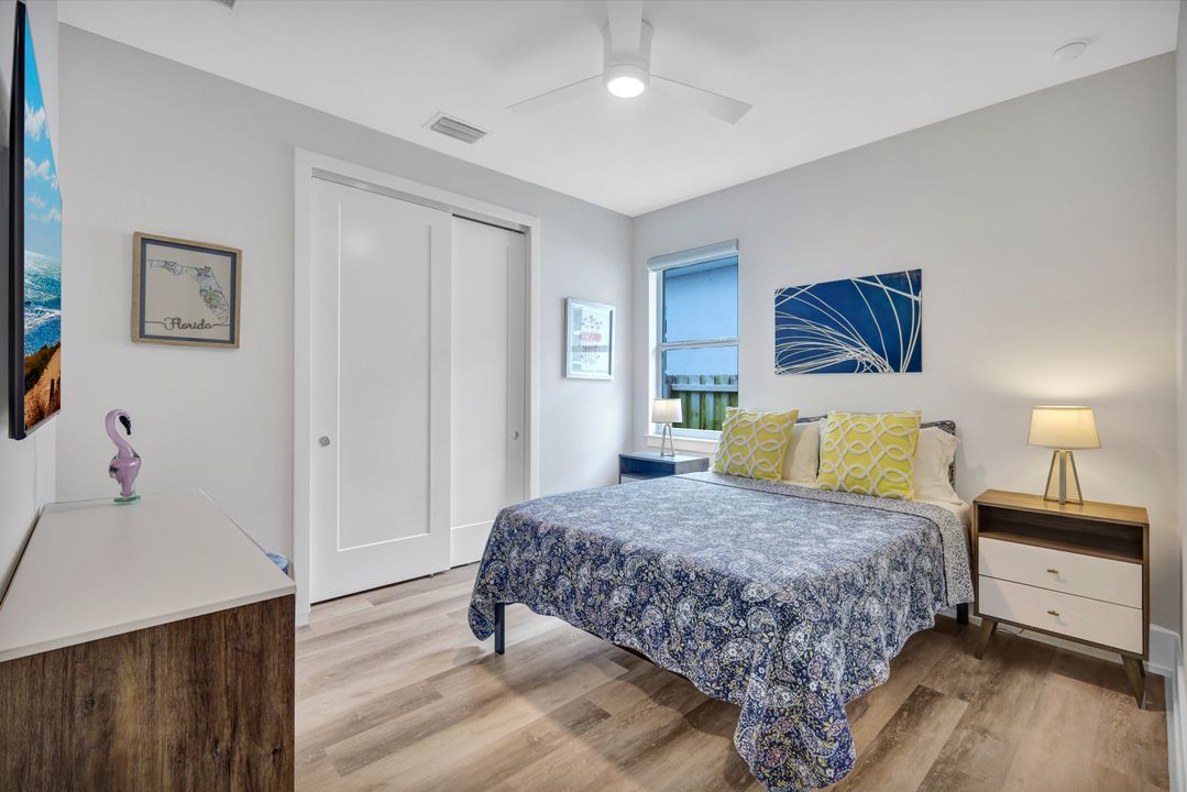 574 94th Ave N, Naples, FL 34108