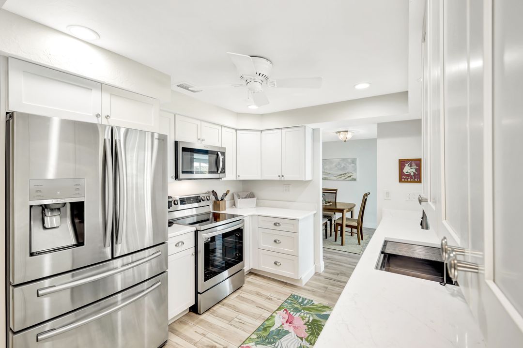 5301 SW 8th Pl, Cape Coral, FL 33914