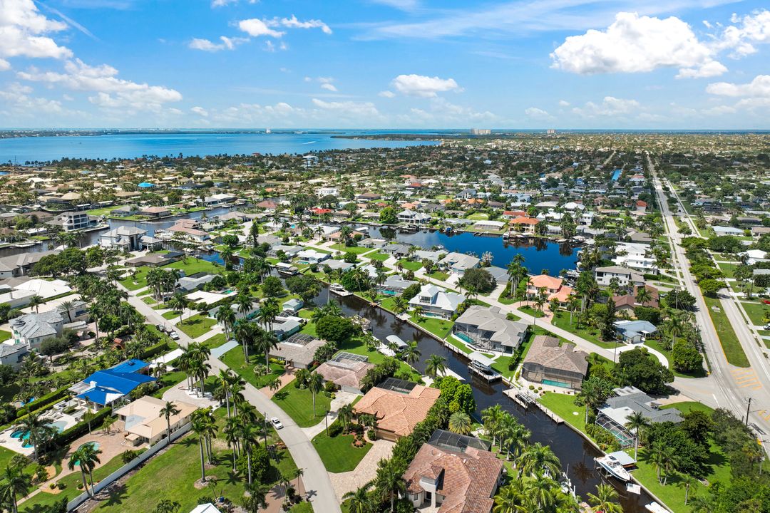 5314 Nautilus Dr, Cape Coral, FL 33904