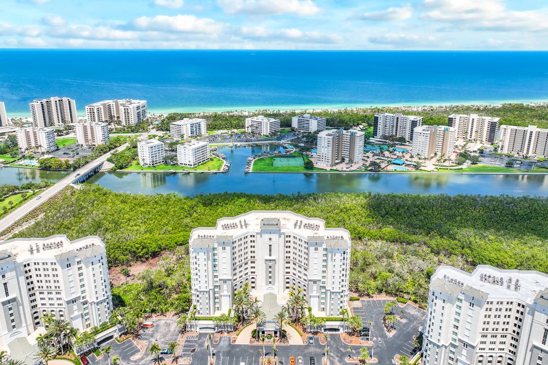 315 Dunes Blvd #PH-6, Naples, FL 34110