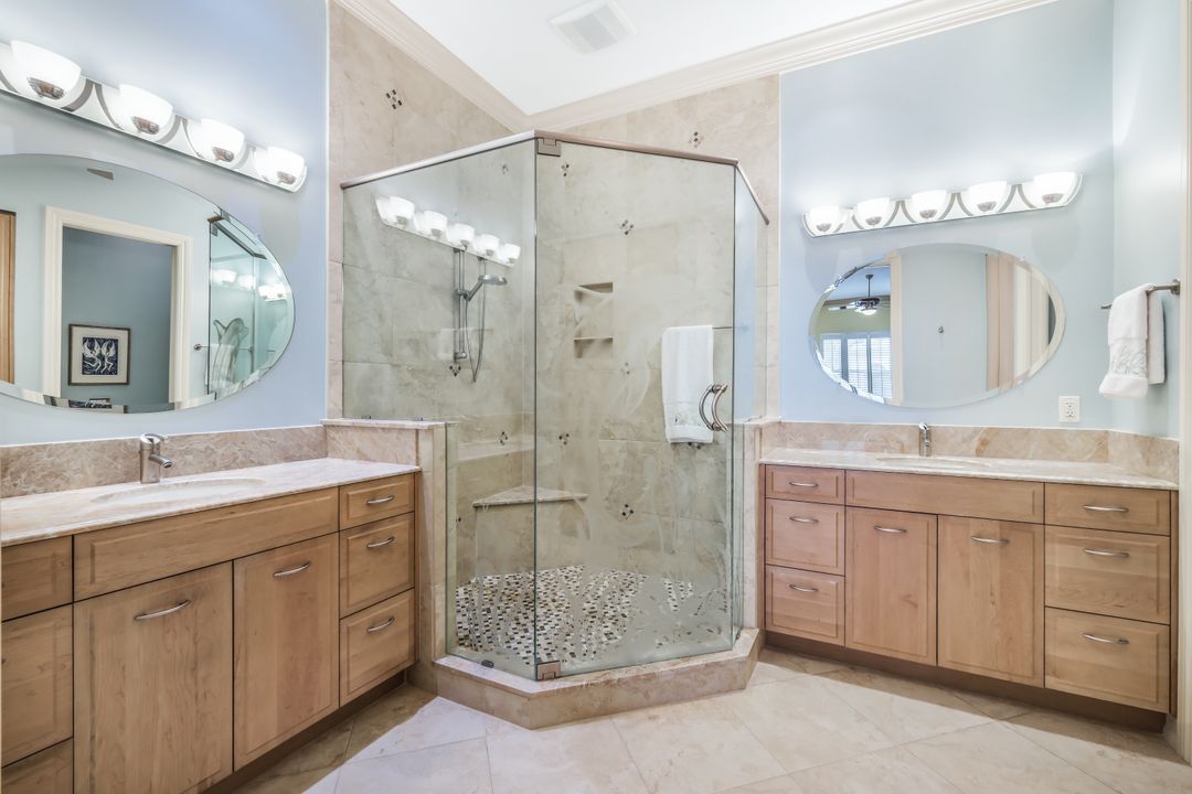 755 Bentwater Cir #201, Naples, FL 34108