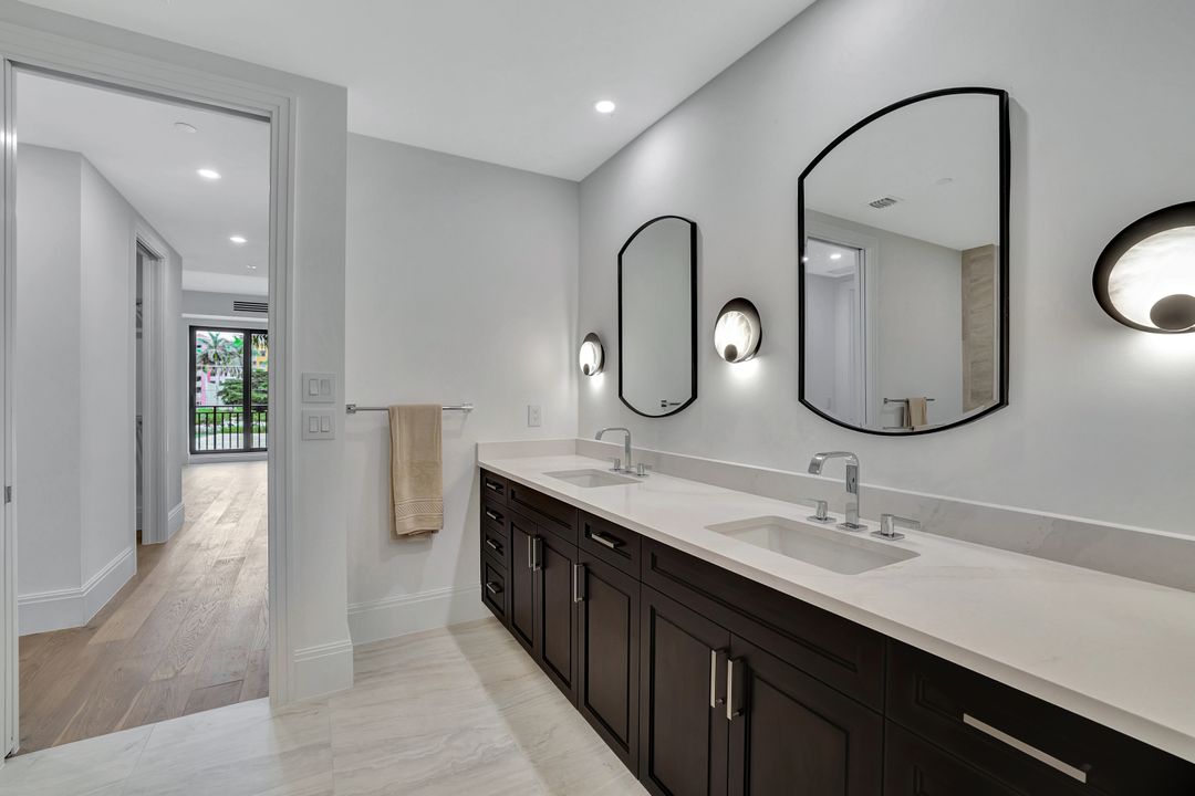 1130 3rd Ave S #211, Naples, FL 34102