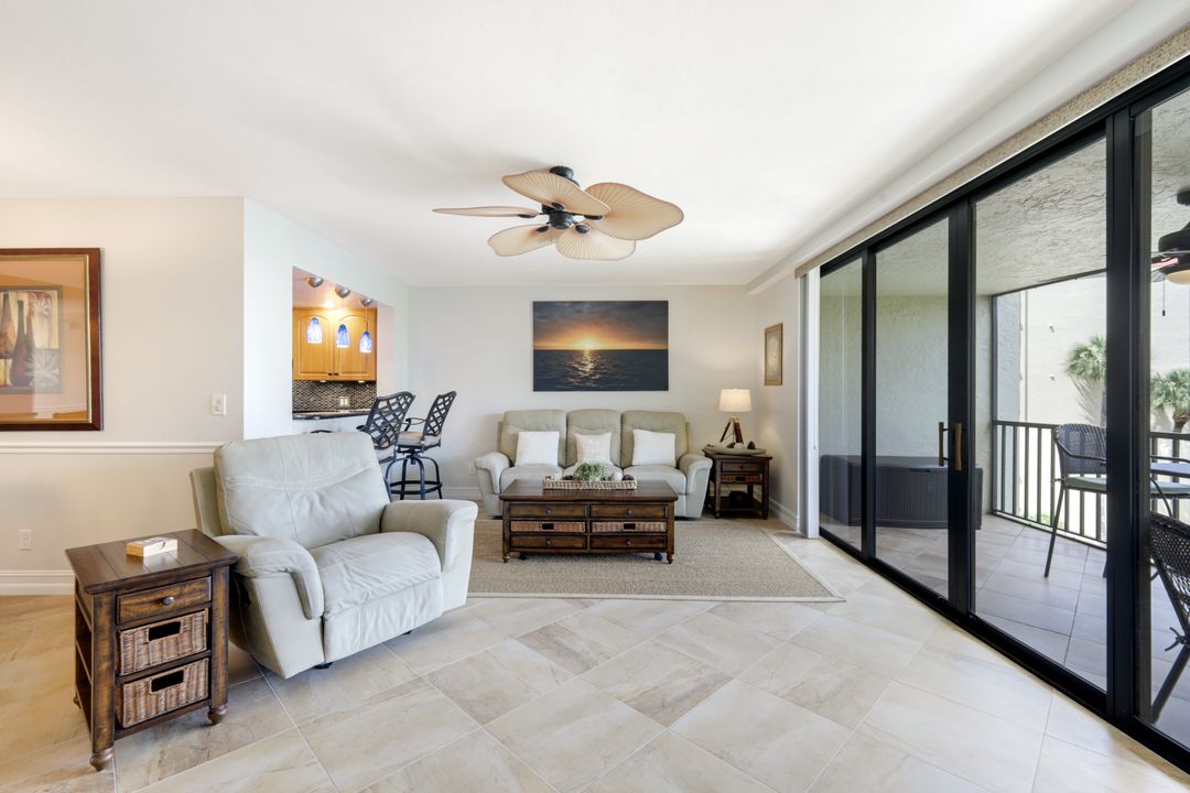 7119 Lakeridge View Court #302, Fort Myers, FL 33907
