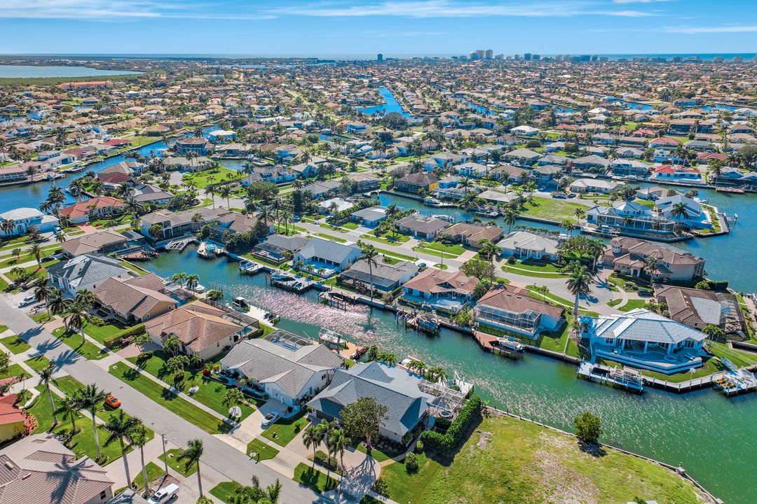 230 Windbrook Ct, Marco Island, FL 34145