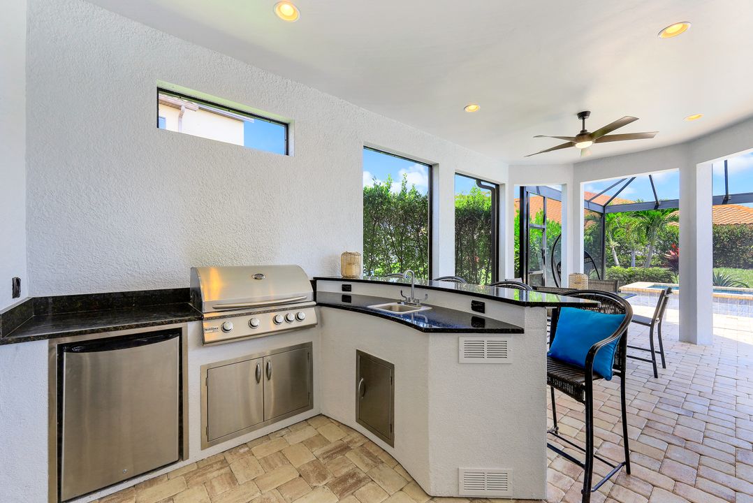 9147 Trivoli Ter, Naples, FL 34119