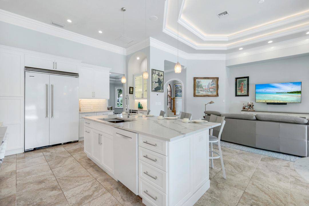 491 Wedge Dr, Naples, FL 34103