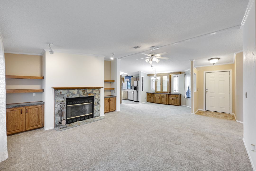 433 Rainbow Dr, North Fort Myers, FL 33903
