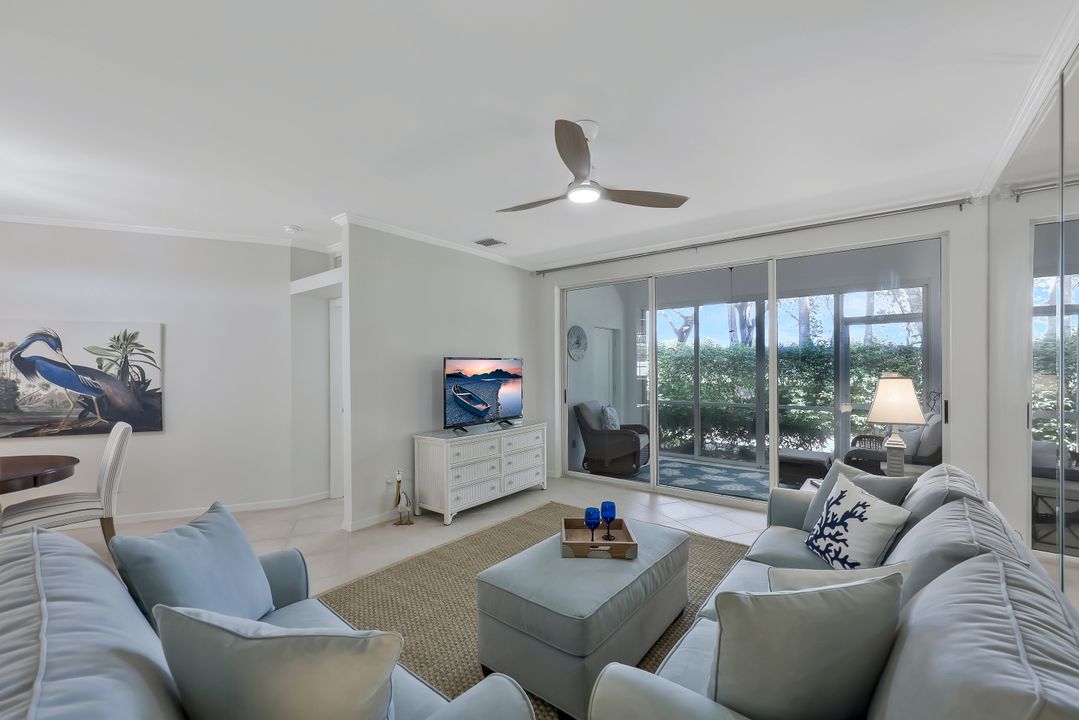 8380 Excalibur Cir #H3, Naples, FL 34108