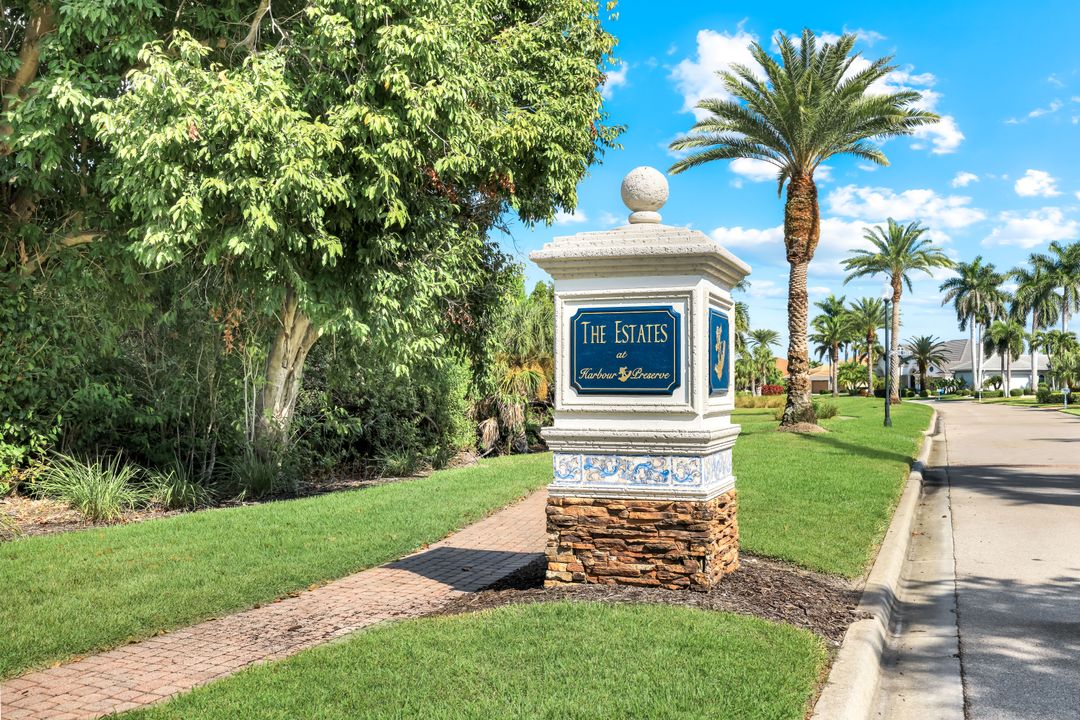 5858 Harbour Preserve Cir, Cape Coral, FL 33914