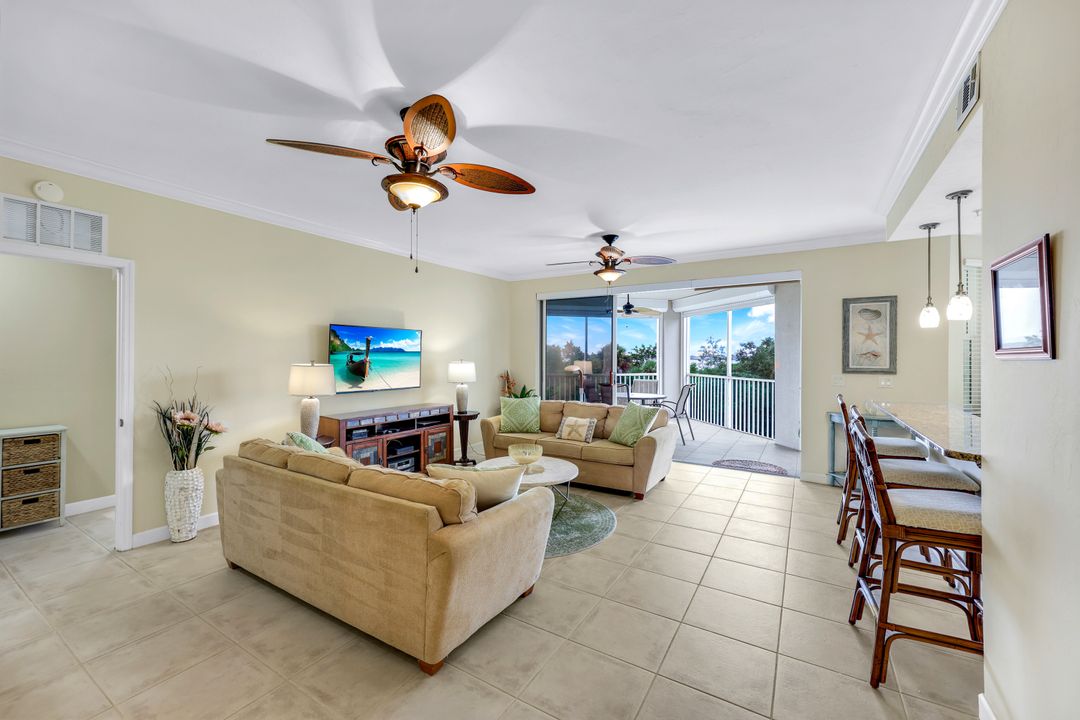 210 Vintage Bay Dr #B12, Marco Island, FL 34145