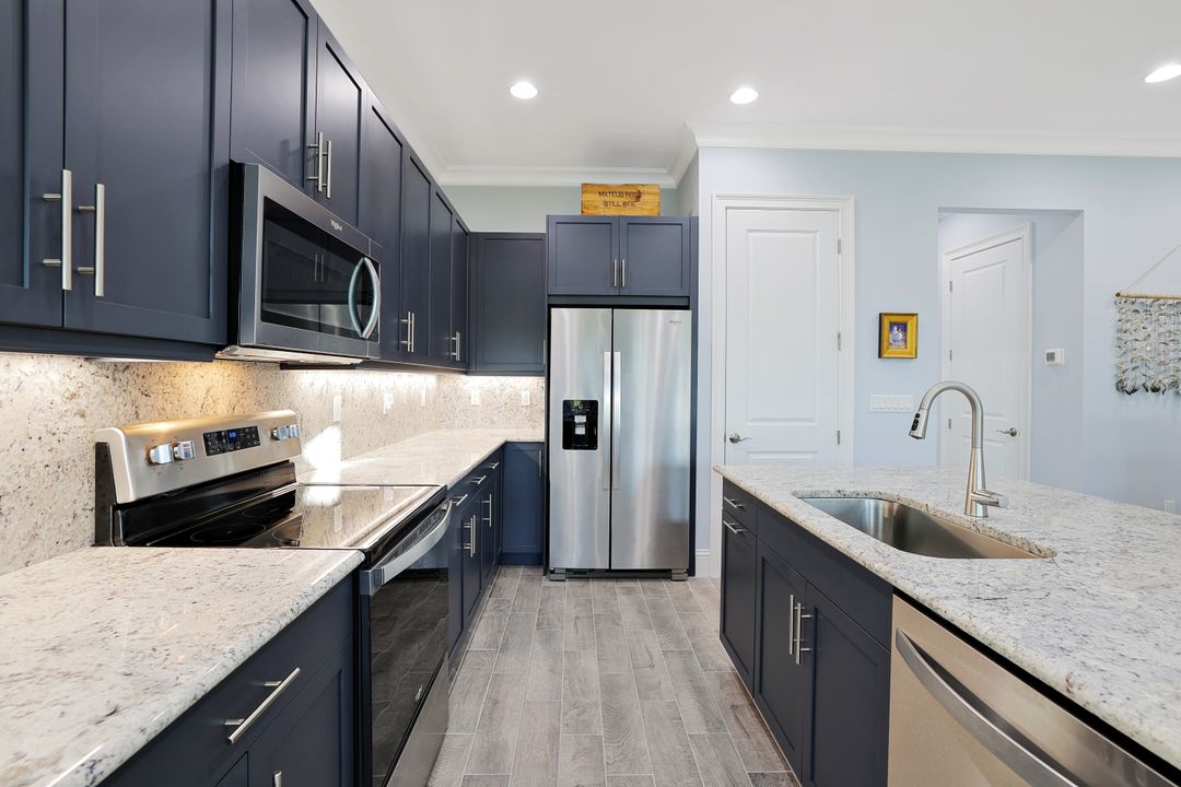 7139 Cayo Coco Ln, Naples, FL 34113