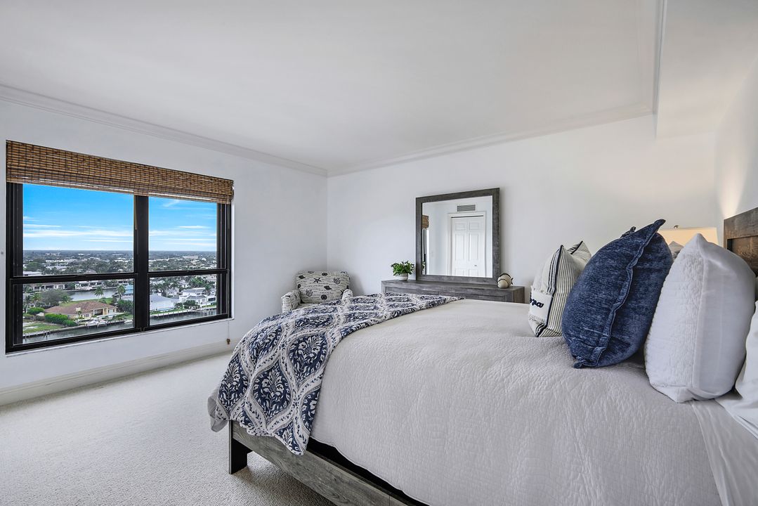 4451 Gulf Shore Blvd N #1605, Naples, FL 34103