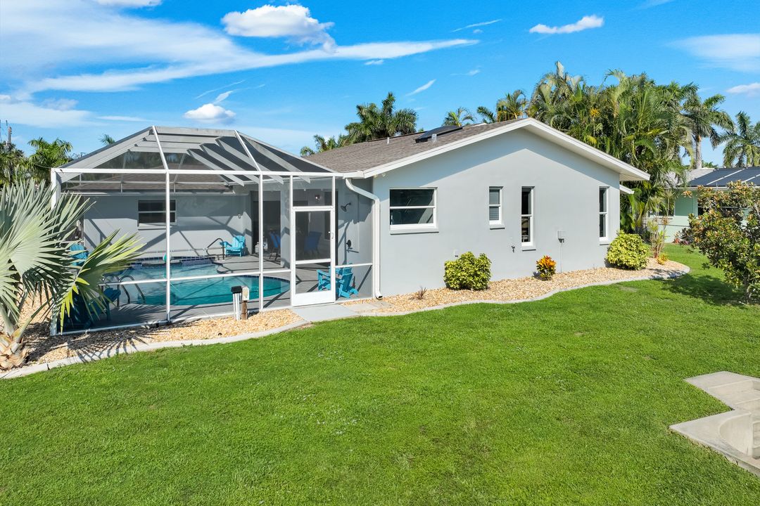 5231 Skylark Ct, Cape Coral, FL 33904