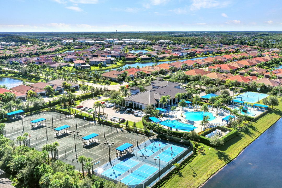 11773 Meadowrun Cir, Fort Myers, FL 33913