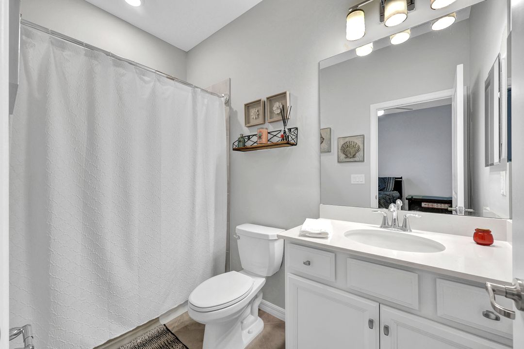 2622 Scarlet Wy, Naples, FL 34120