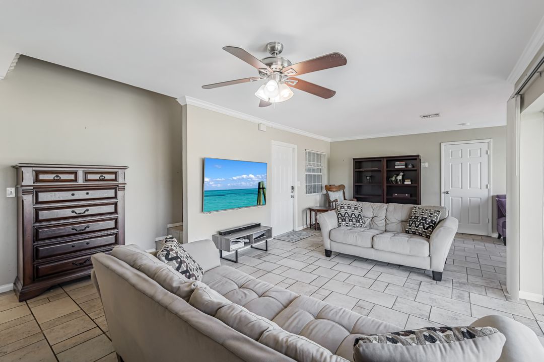 1101 SE 30th St, Cape Coral, FL 33904