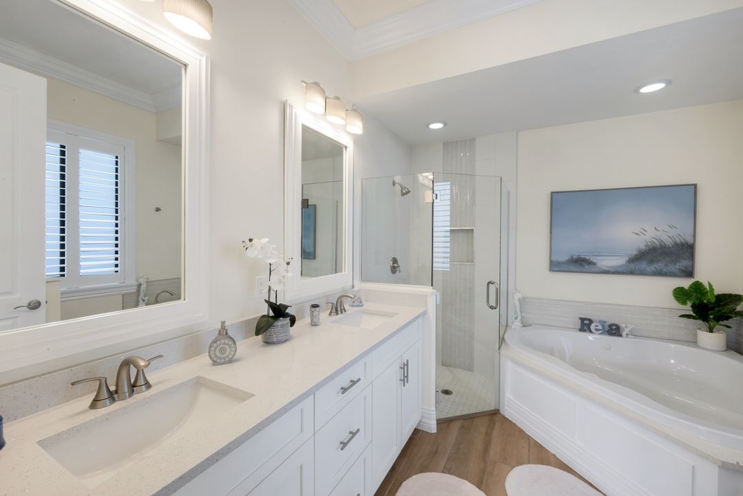 631 100th Ave N, Naples, FL 34108