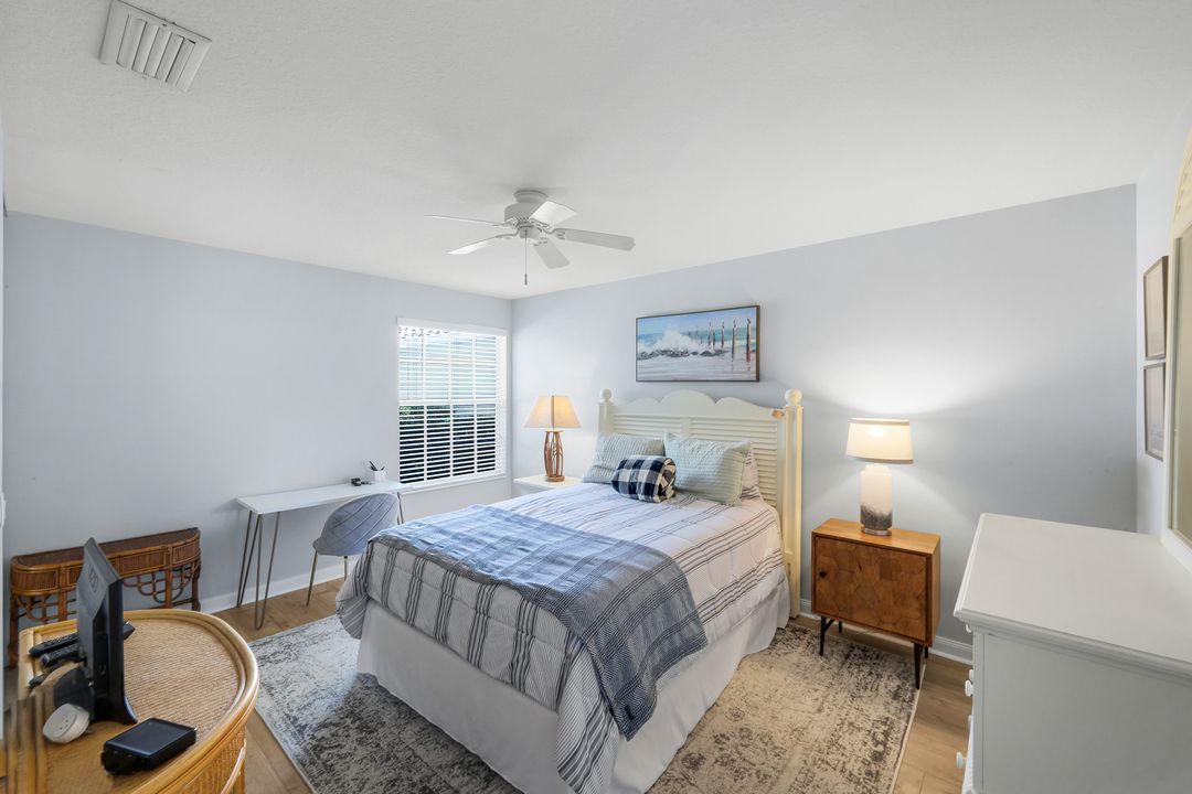 4251 Redonda Ln, Naples, FL 34119