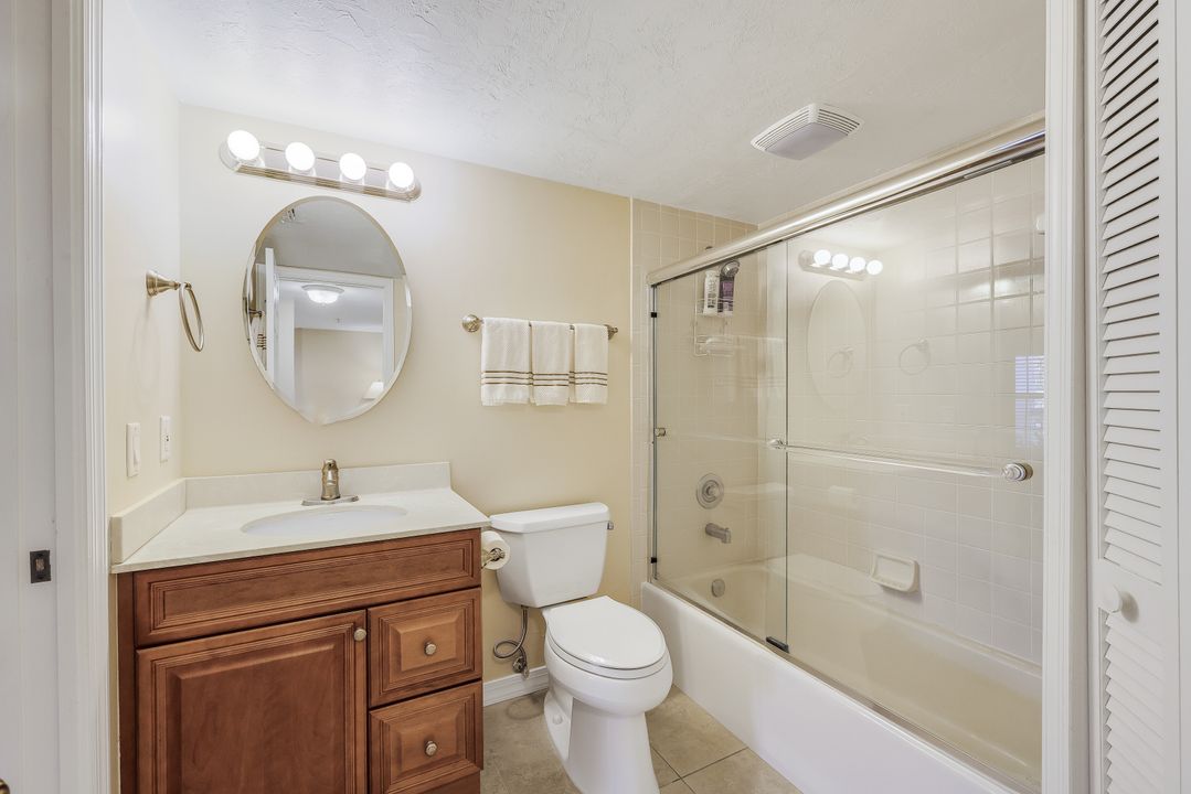 26900 Wedgewood Dr #305, Bonita Springs, FL 34134