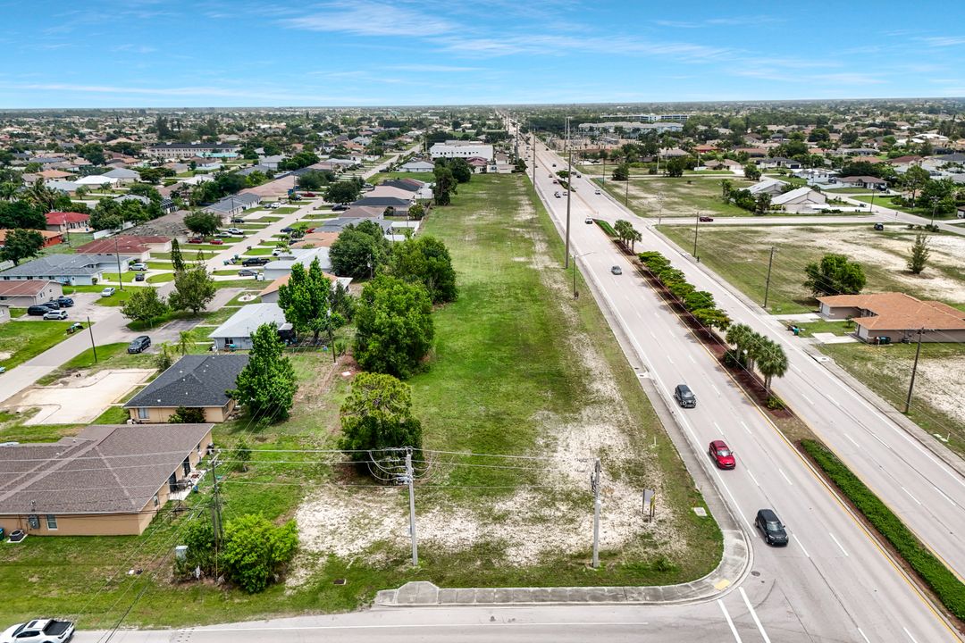 1818 Santa Barbara Blvd S, Cape Coral, FL 33991