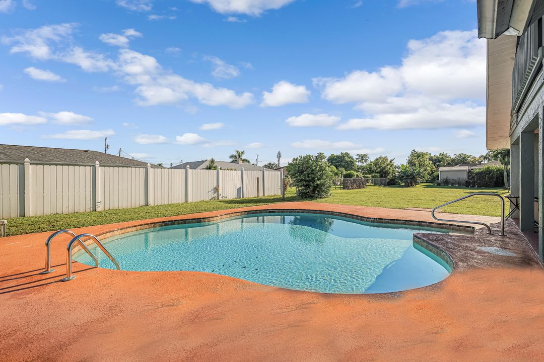 1101 SE 30th St, Cape Coral, FL 33904