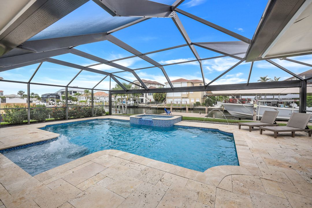 401 Lagoon Ave, Naples, FL 34108