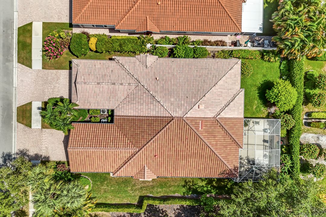 5606 Eleuthera Way, Naples, FL 34119