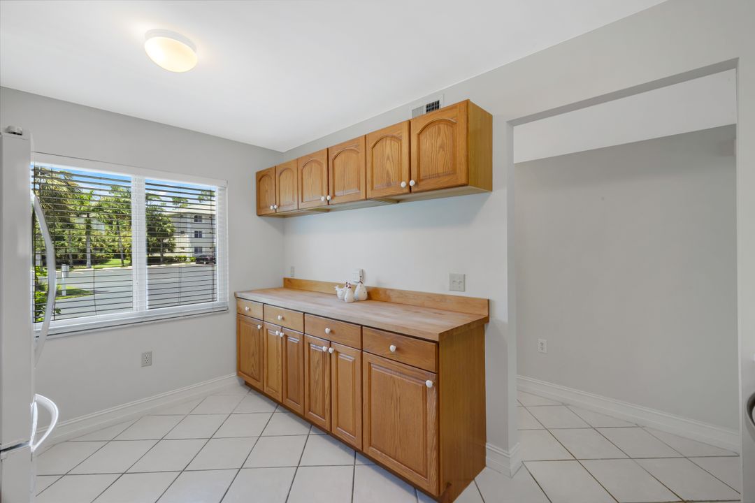 3051 Sandpiper Bay Cir #I101, Naples, FL 34112