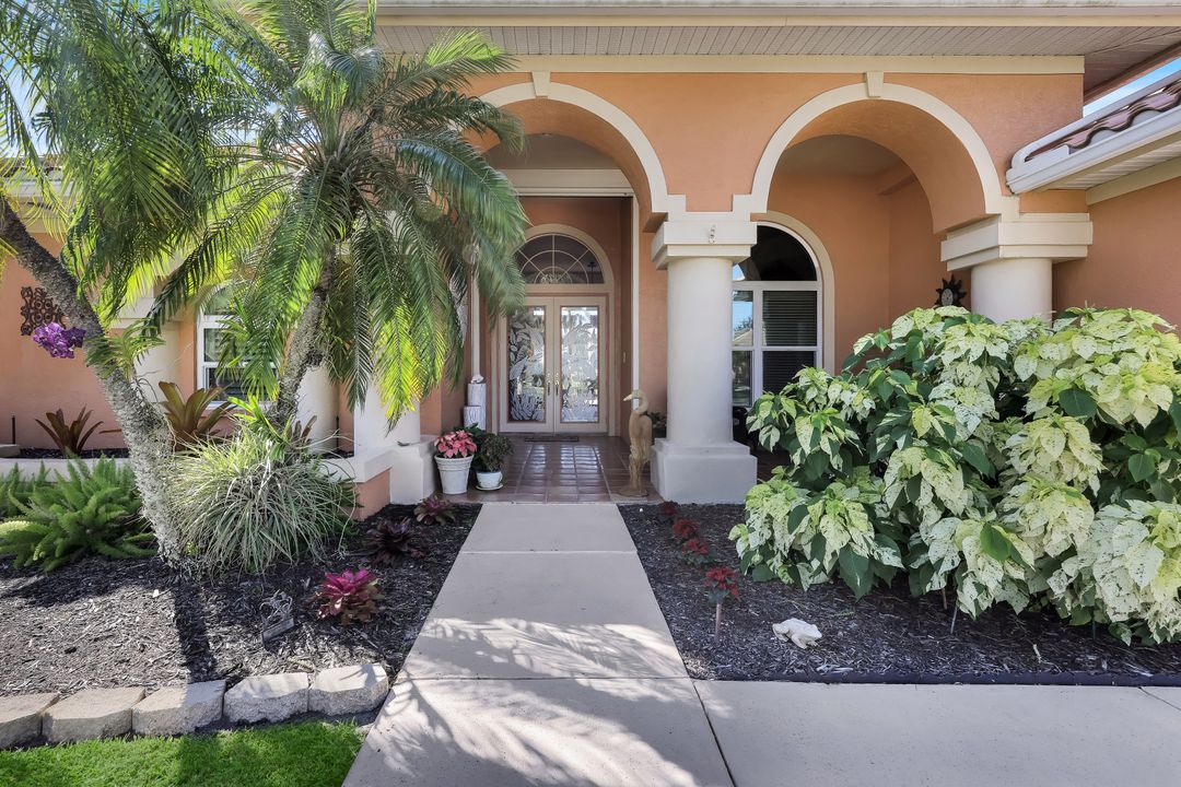 28071 Winthrop Cir, Bonita Springs, FL 34134