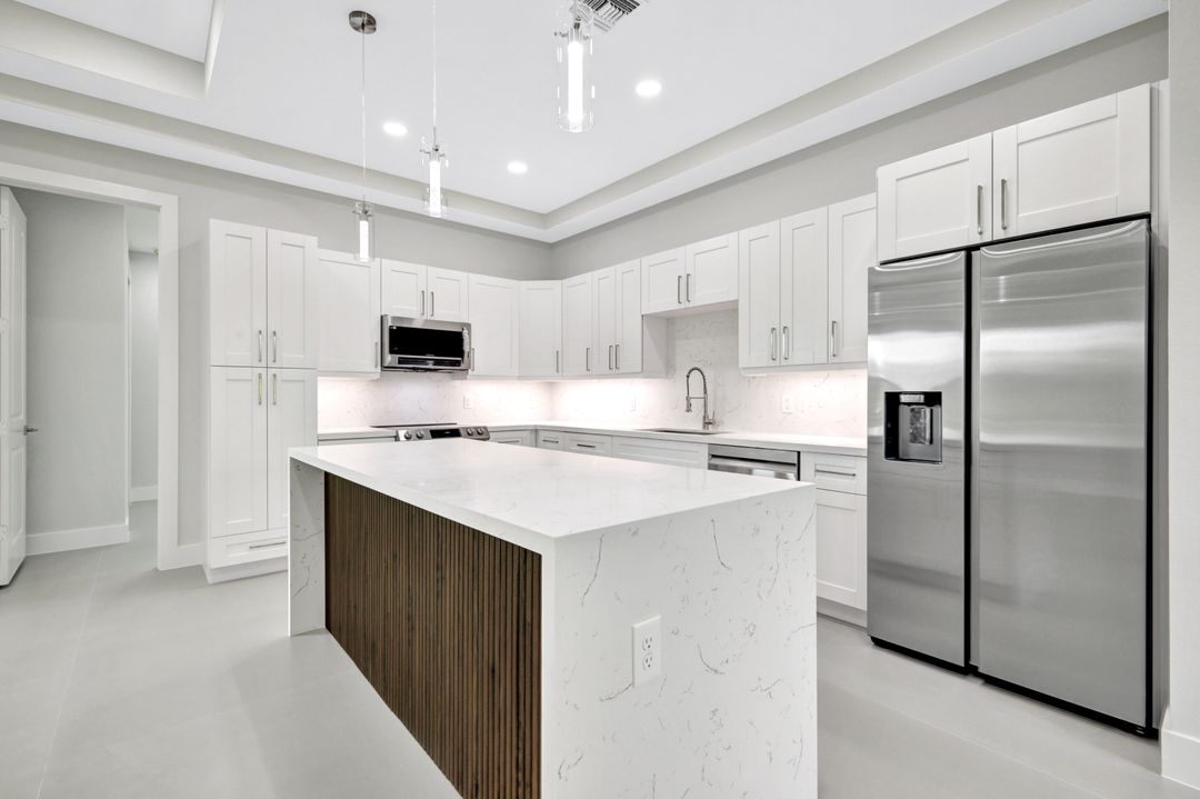 4321 60th Ave NE, Naples, FL 34120