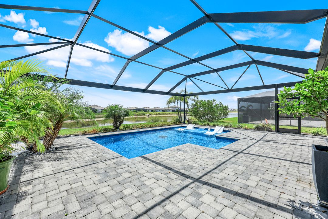 13824 Pine Lodge Ln, Fort Myers, FL 33913